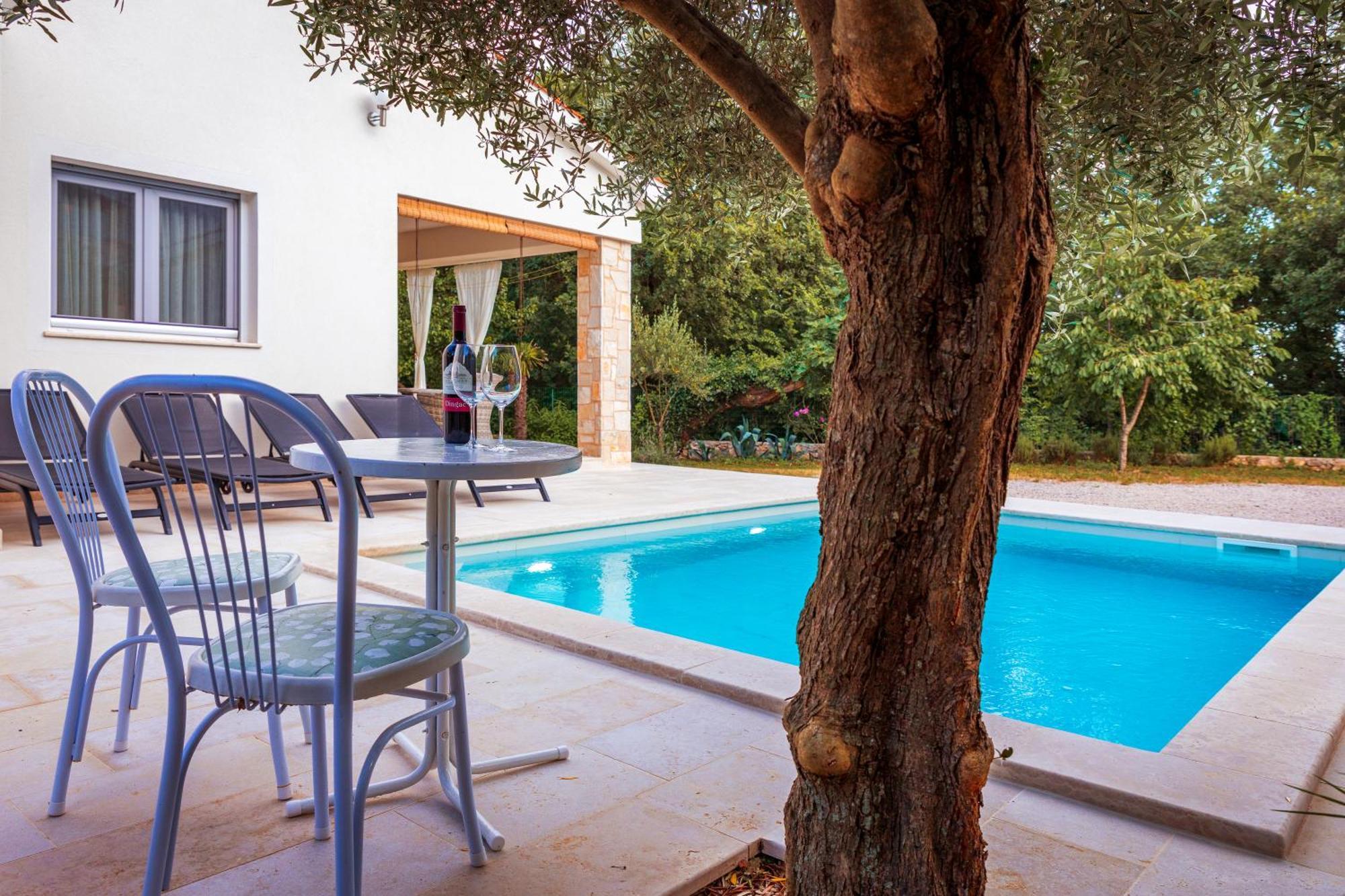 Villa Nevera Omišalj Exterior foto