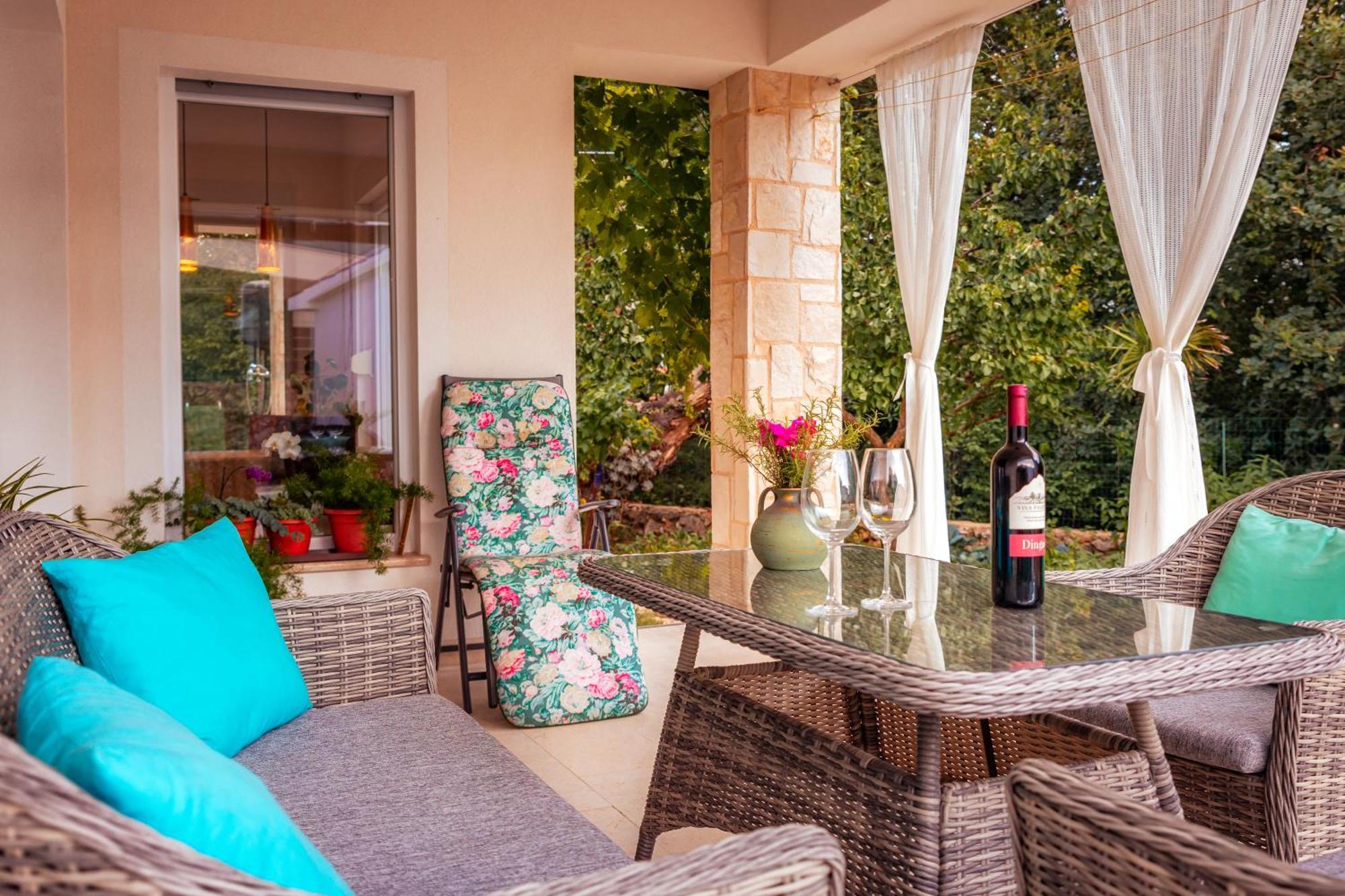 Villa Nevera Omišalj Exterior foto